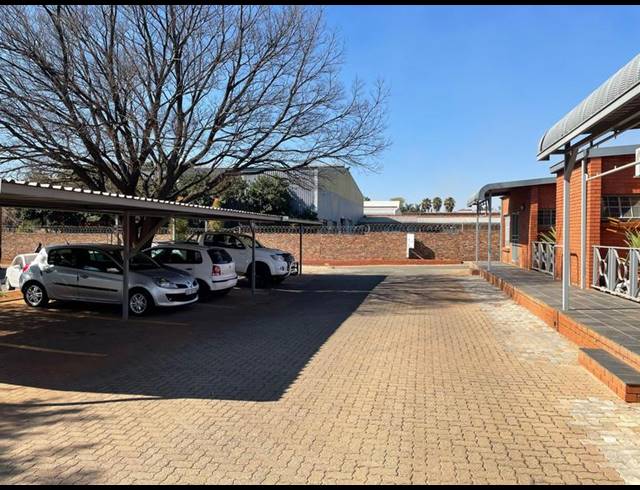 INDUSTRIAL PROPERTY TO RENT IN HENNOPSPARK